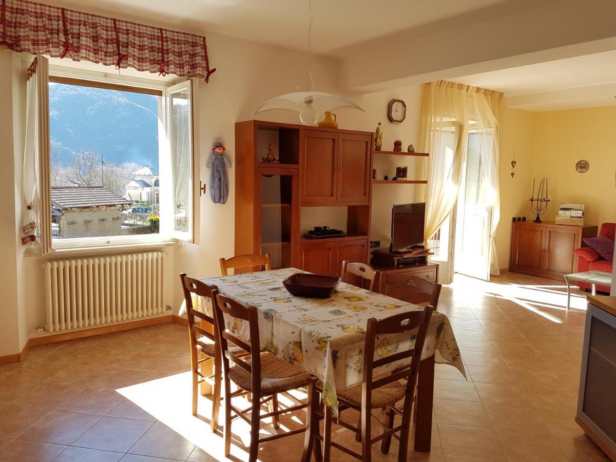 Casa Luca E Cristina Villa Мецолаго Екстериор снимка